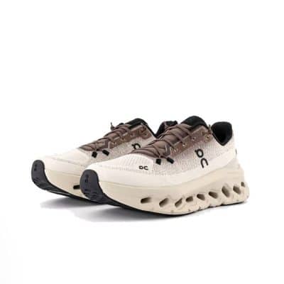 کتونی آن قهوه ای